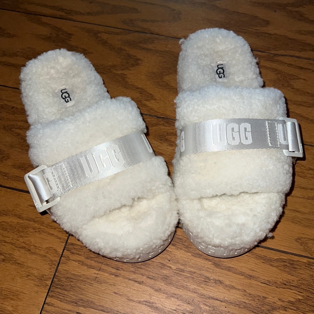 UGG Fluffita White